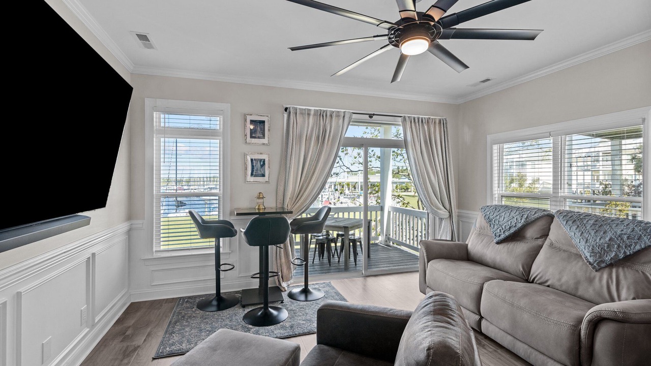 Photo of Livingroom in Fairfield Harbour