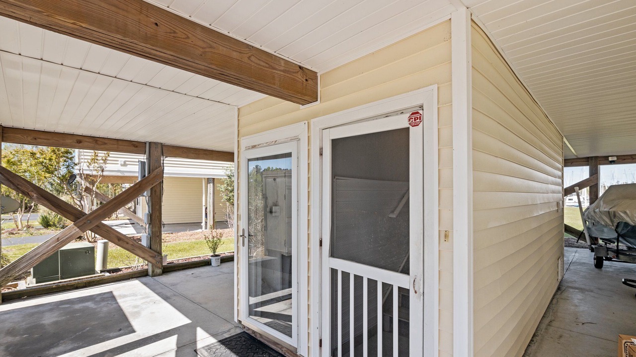 Photo of Patio Balcony in Fairfield Harbour