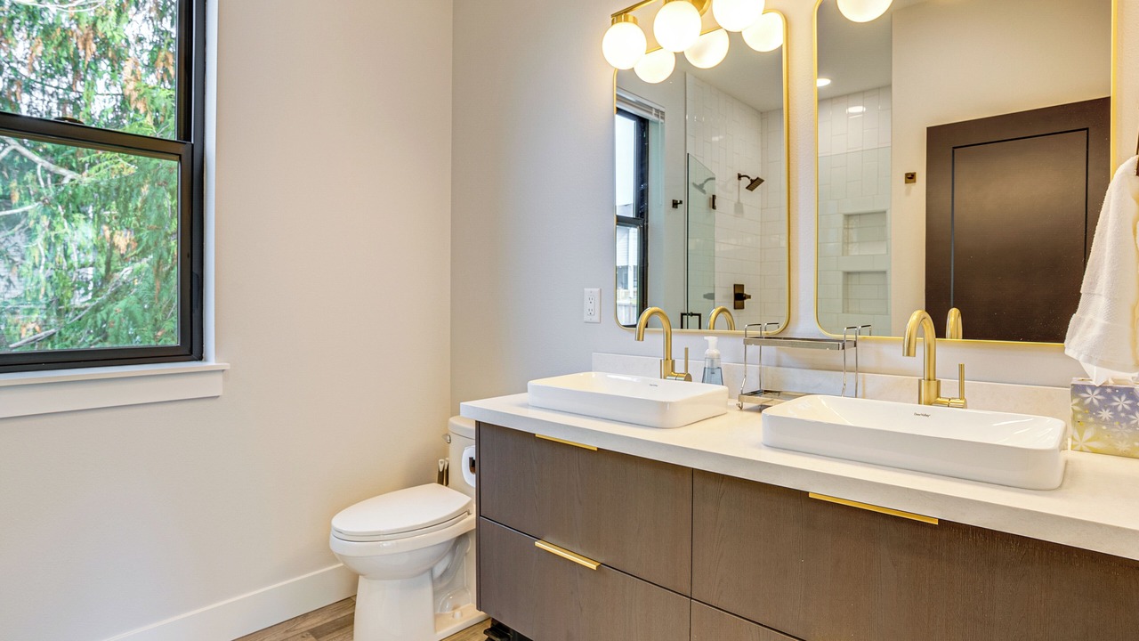 Photo of Bathroom in Silver Lake