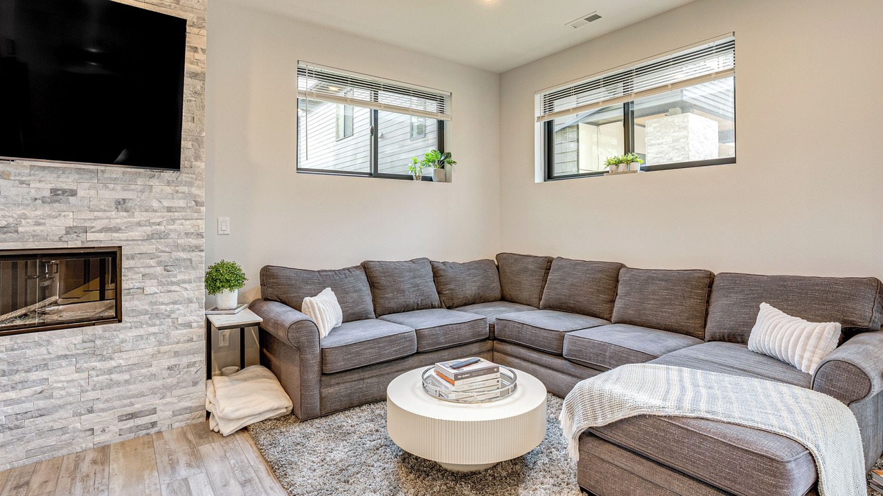Photo of Livingroom in Silver Lake