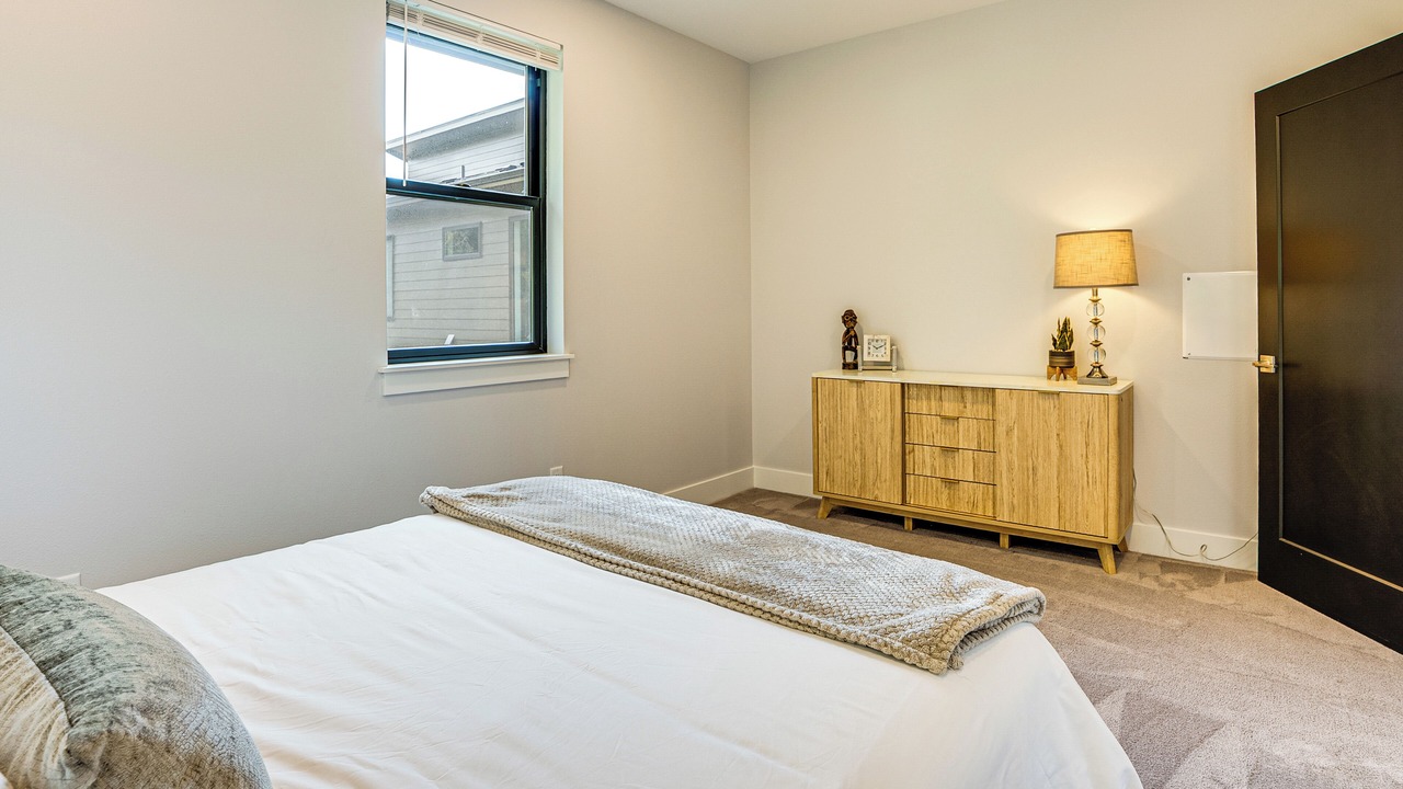 Photo of Bedroom in Silver Lake