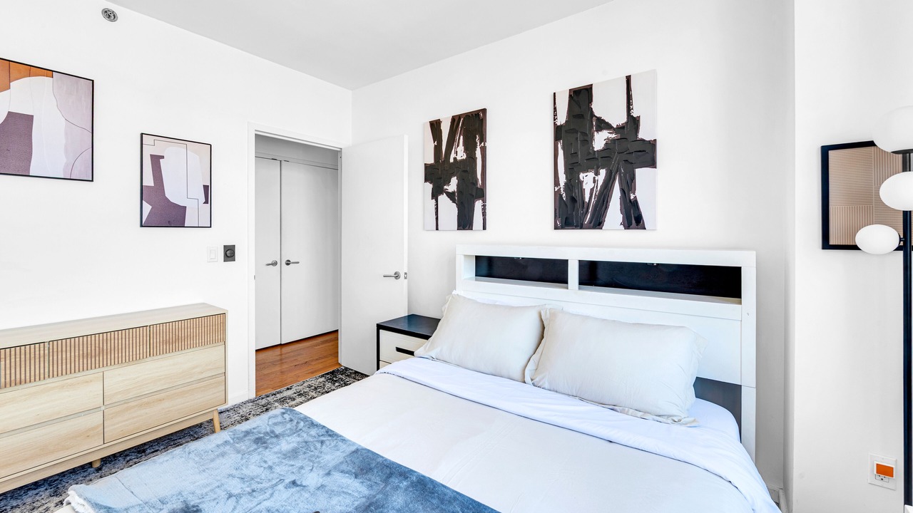 Photo of Bedroom in Midtown West