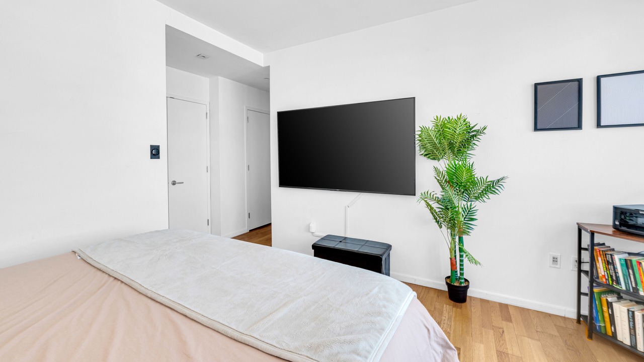 Photo of Bedroom in Midtown West