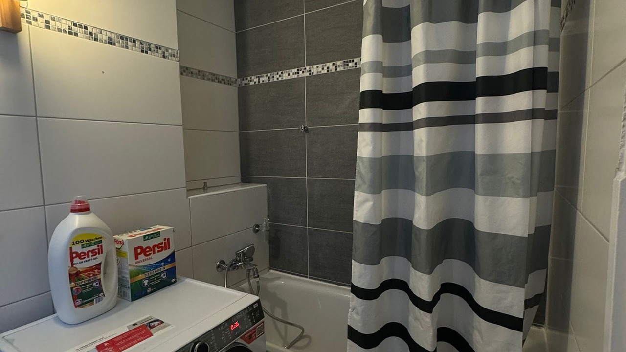Photo of Bathroom in Mies