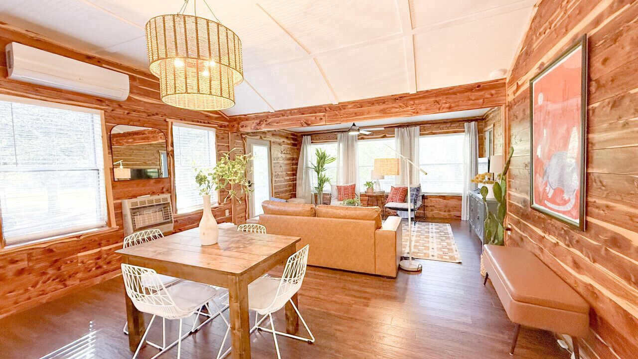 Photo of Livingroom in Boswell