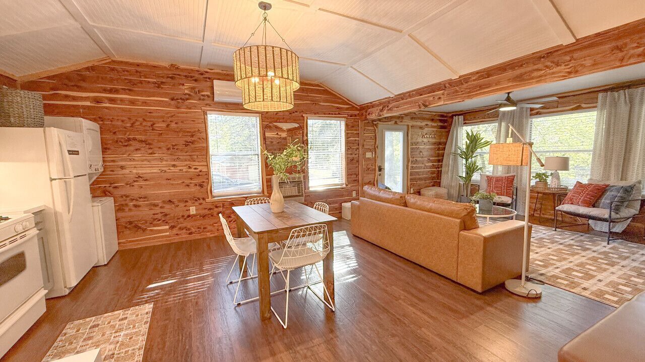 Photo of Livingroom in Boswell