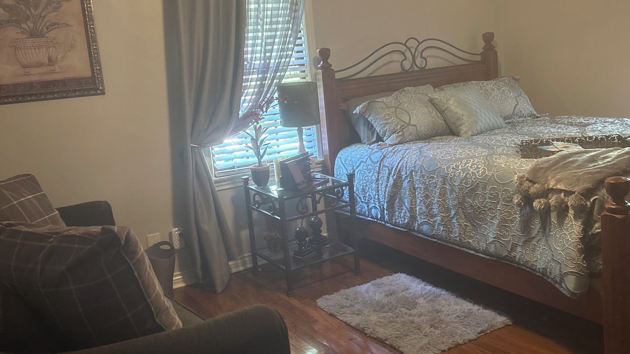 Photo of Bedroom in Stone Mountain