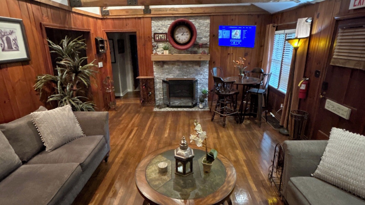 Photo of Livingroom in Stone Mountain