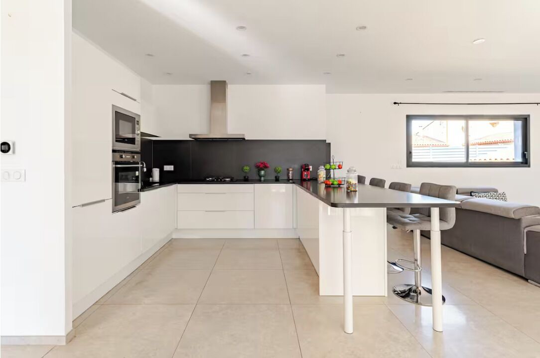 Photo of Kitchen in Saint-Quentin-la-Poterie