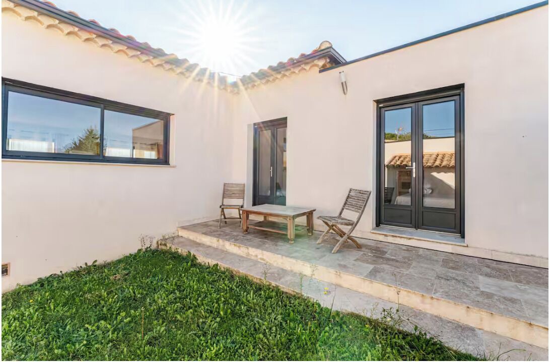 Photo of Patio Balcony in Saint-Quentin-la-Poterie