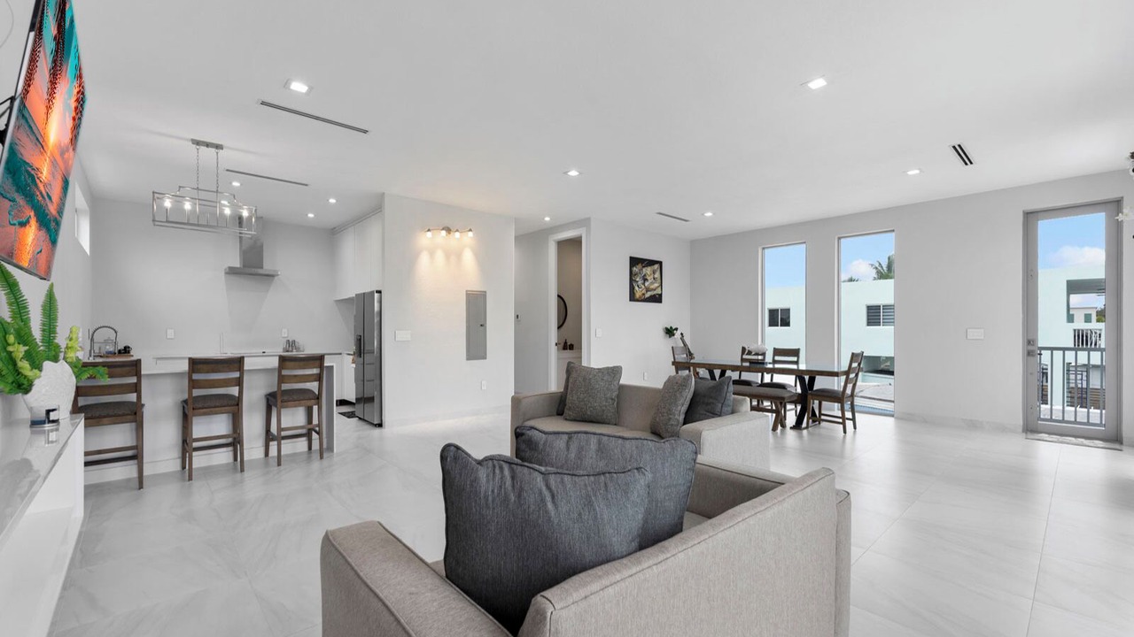 Photo of Livingroom in Sexton Cove Estates