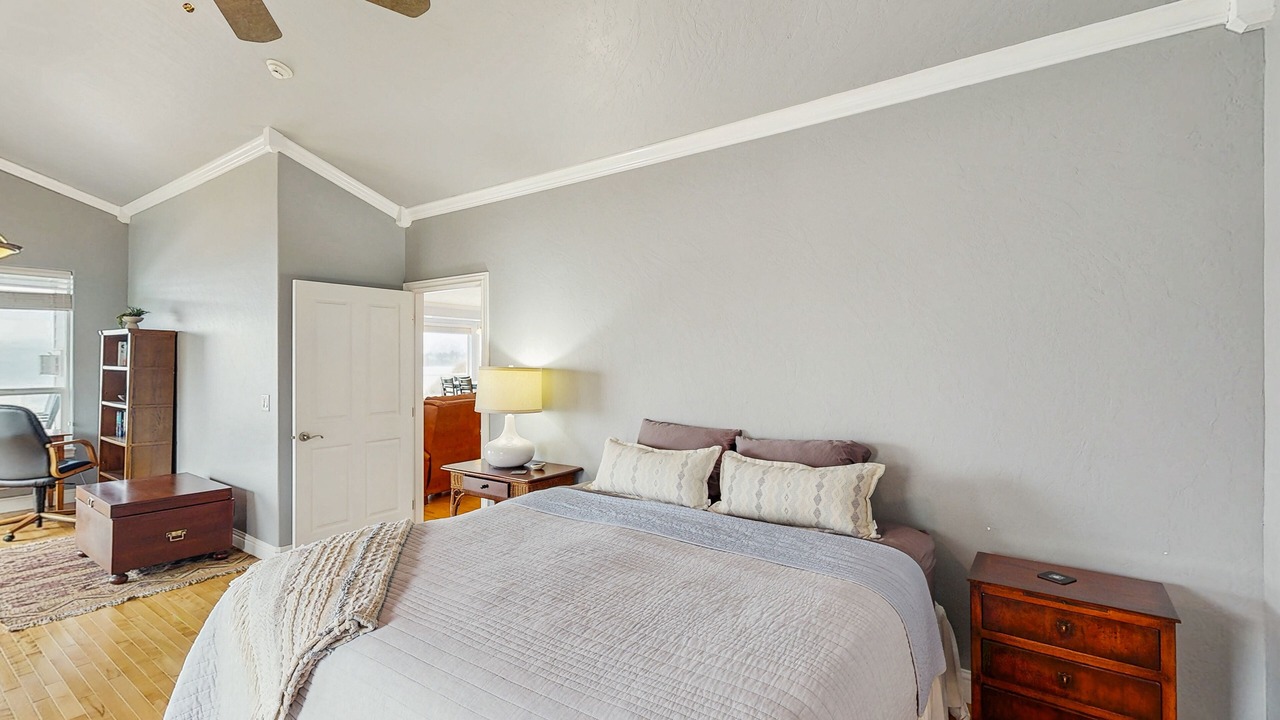 Photo of Bedroom in Harbor