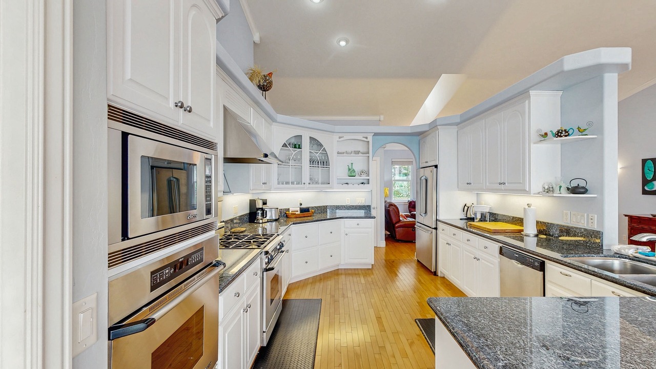 Photo of Kitchen in Harbor