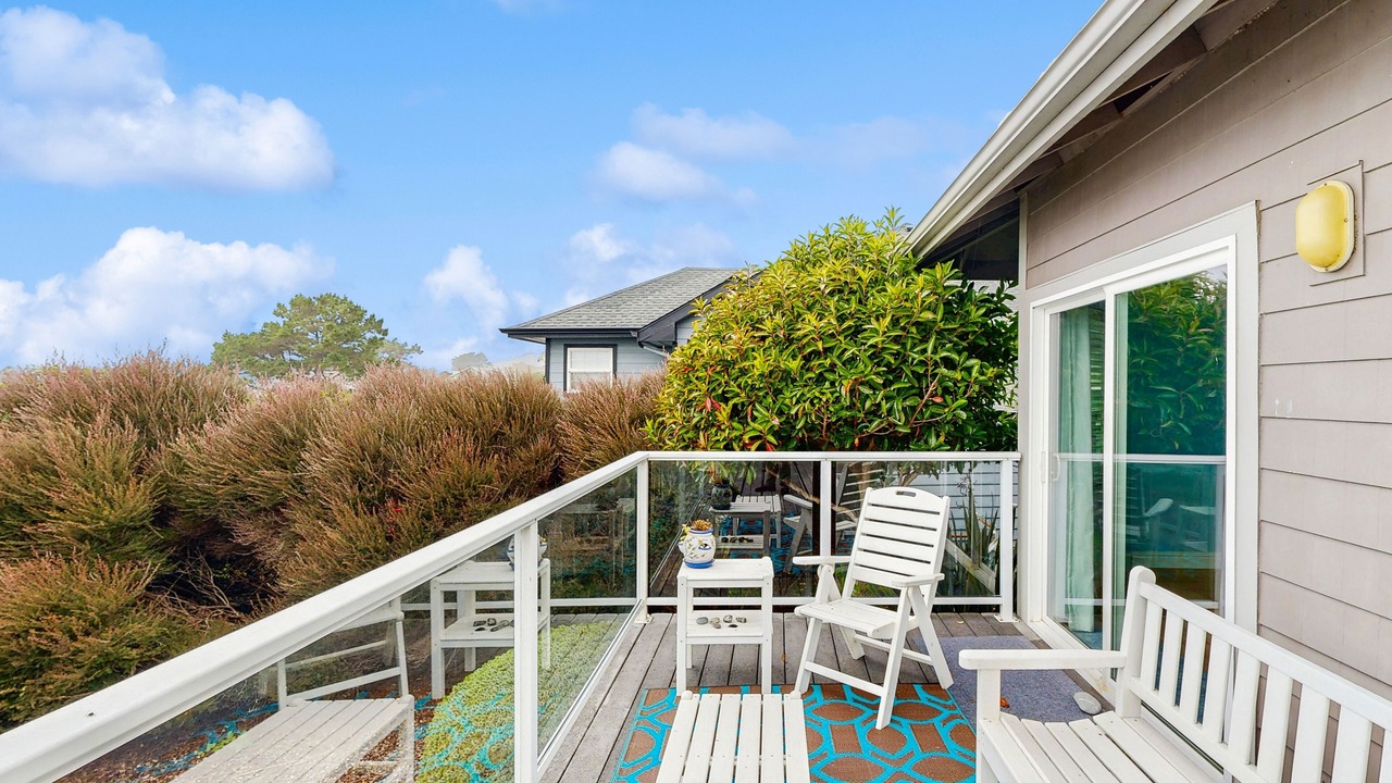Photo of Patio Balcony in Harbor