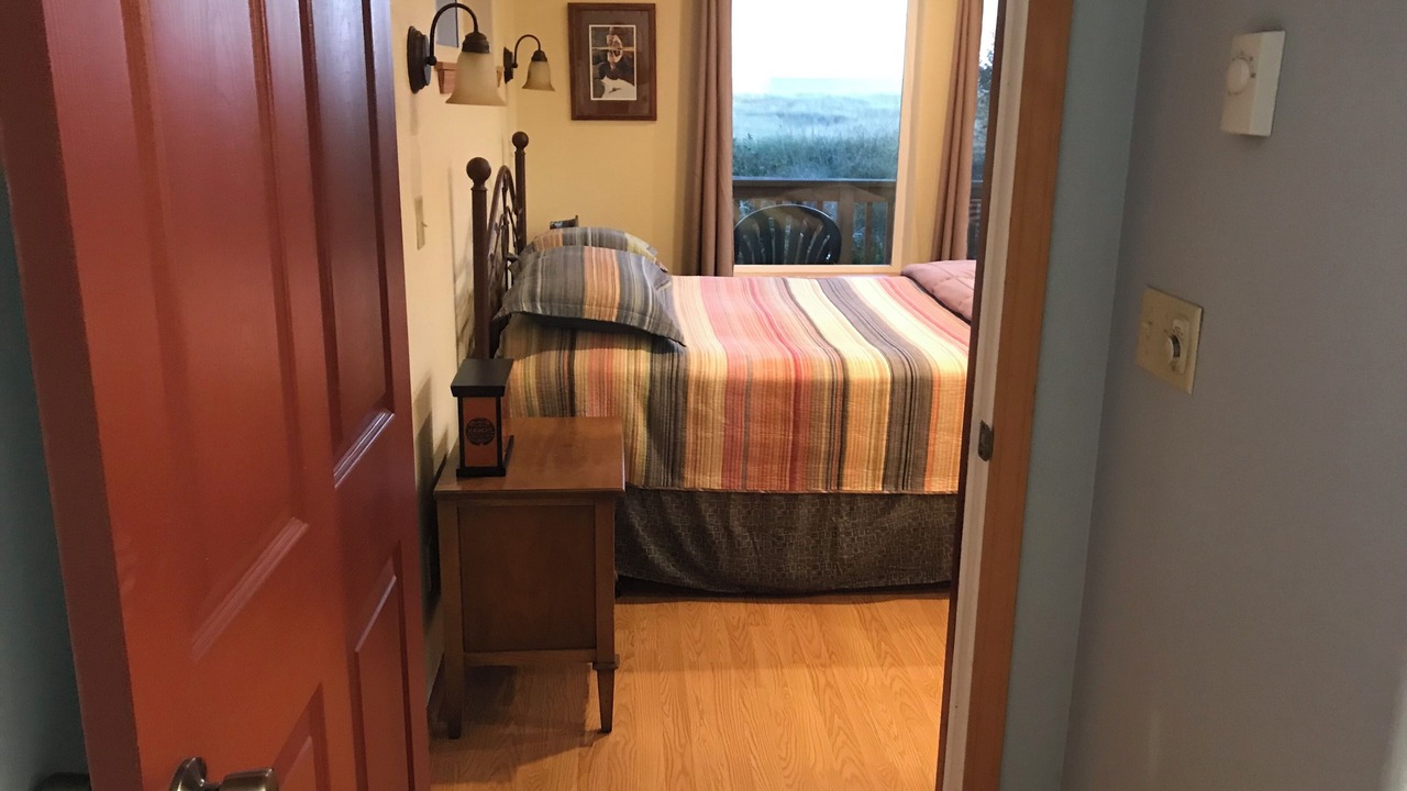 Photo of Bedroom in Ocean Shores
