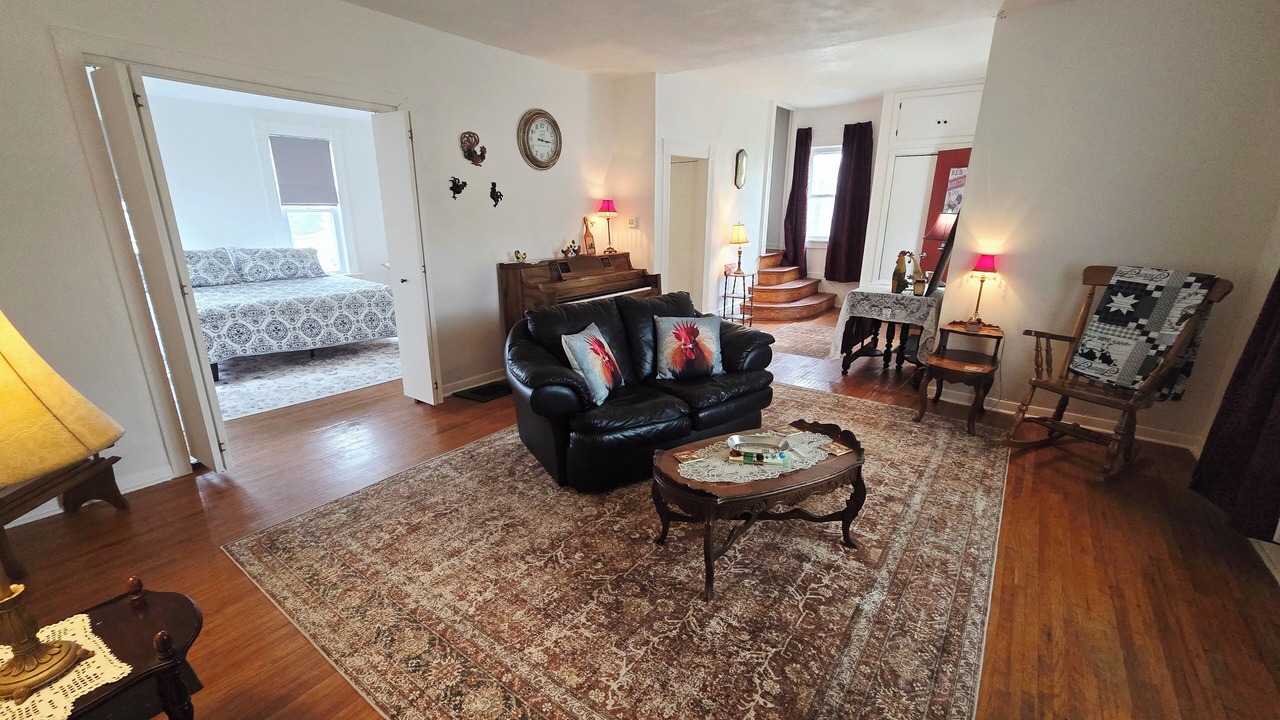 Photo of Livingroom in Corning