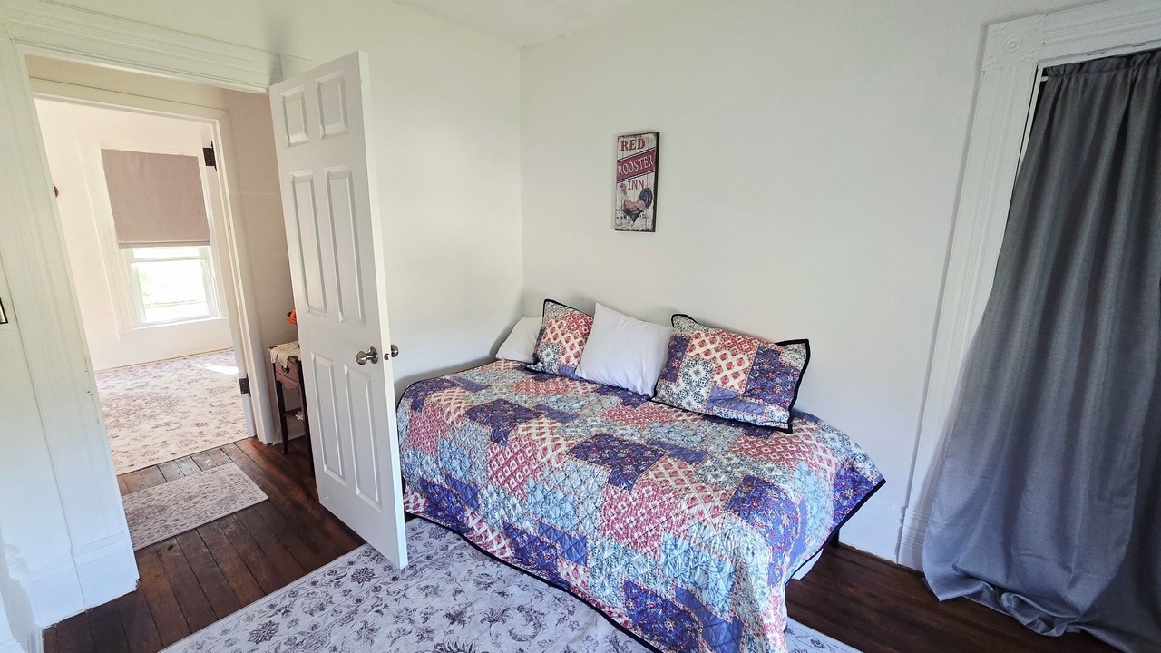 Photo of Bedroom in Corning