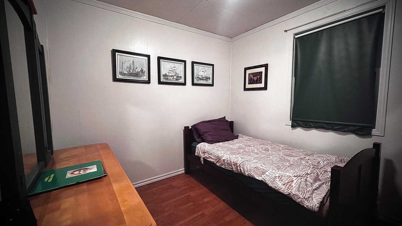 Photo of Bedroom in Pontiac