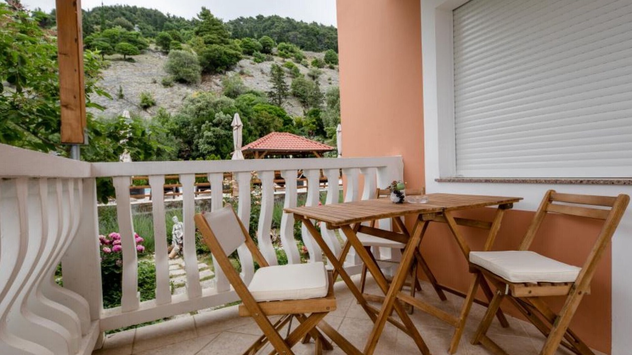Photo of Patio Balcony in Mundanije