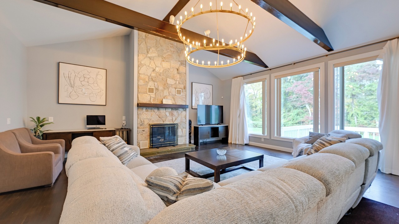 Photo of Livingroom in Norwalk