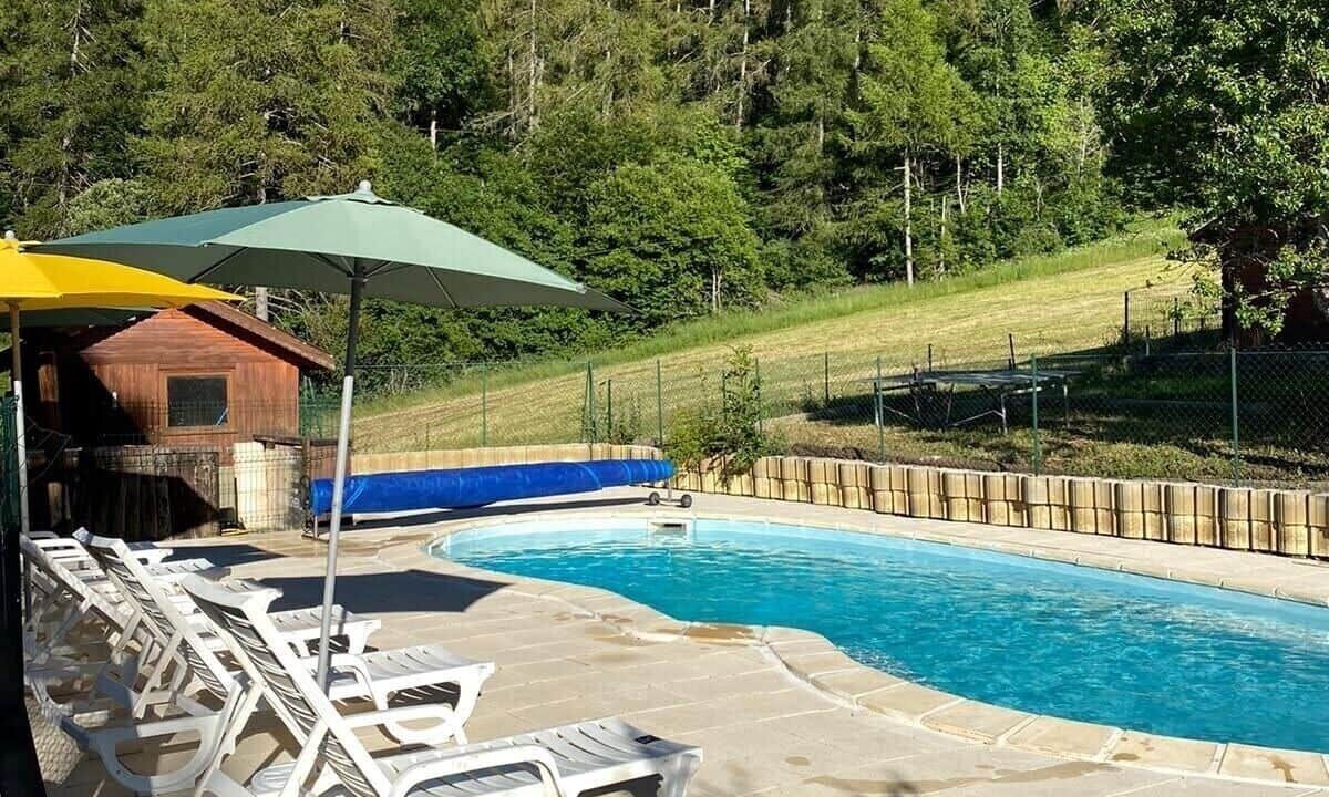 Photo of Outdoor in Saint-Leger-les-Melezes