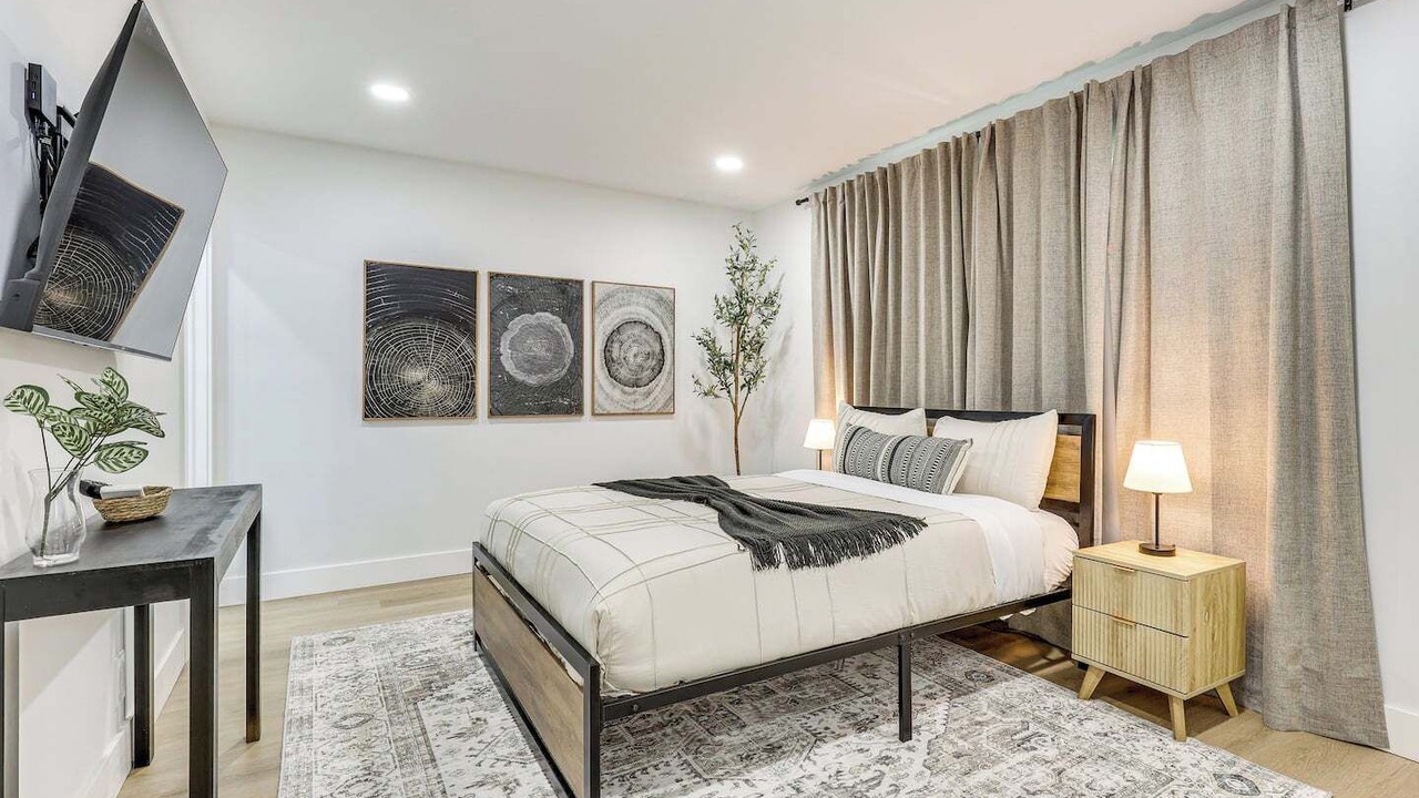 Photo of Bedroom in Coral Springs
