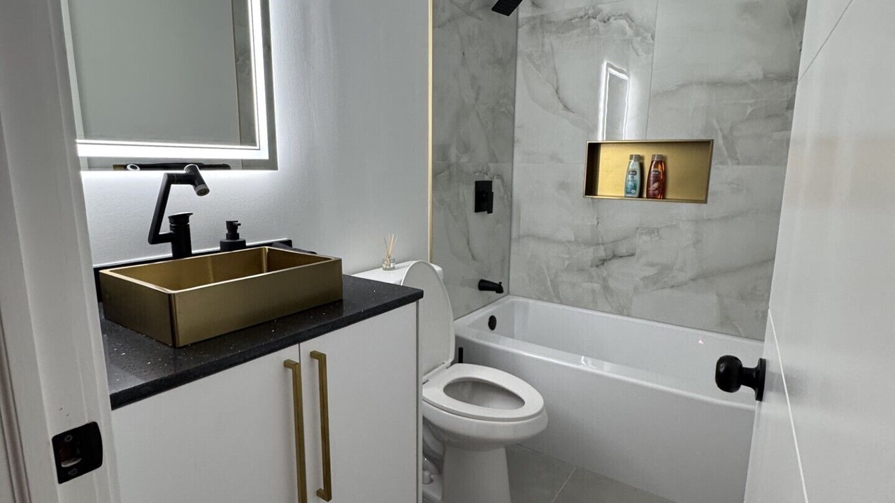 Photo of Bathroom in Coral Springs