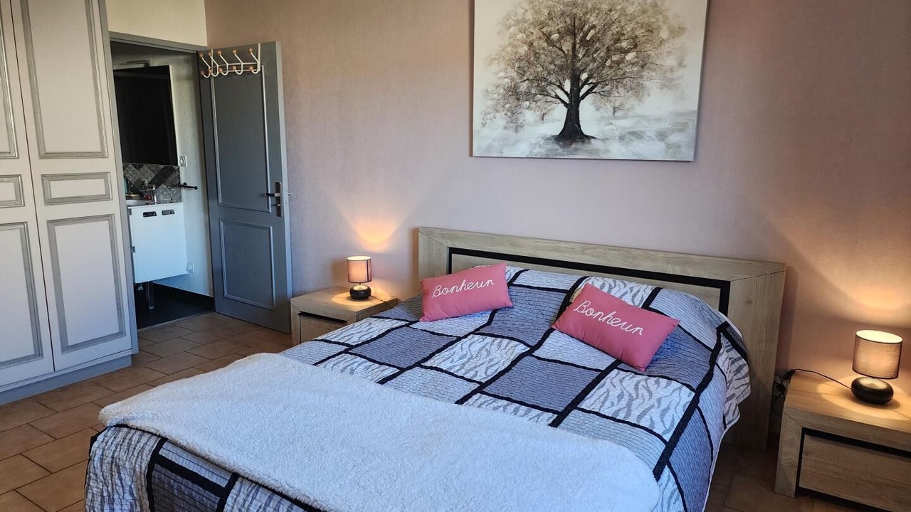 Photo of Bedroom in Bages