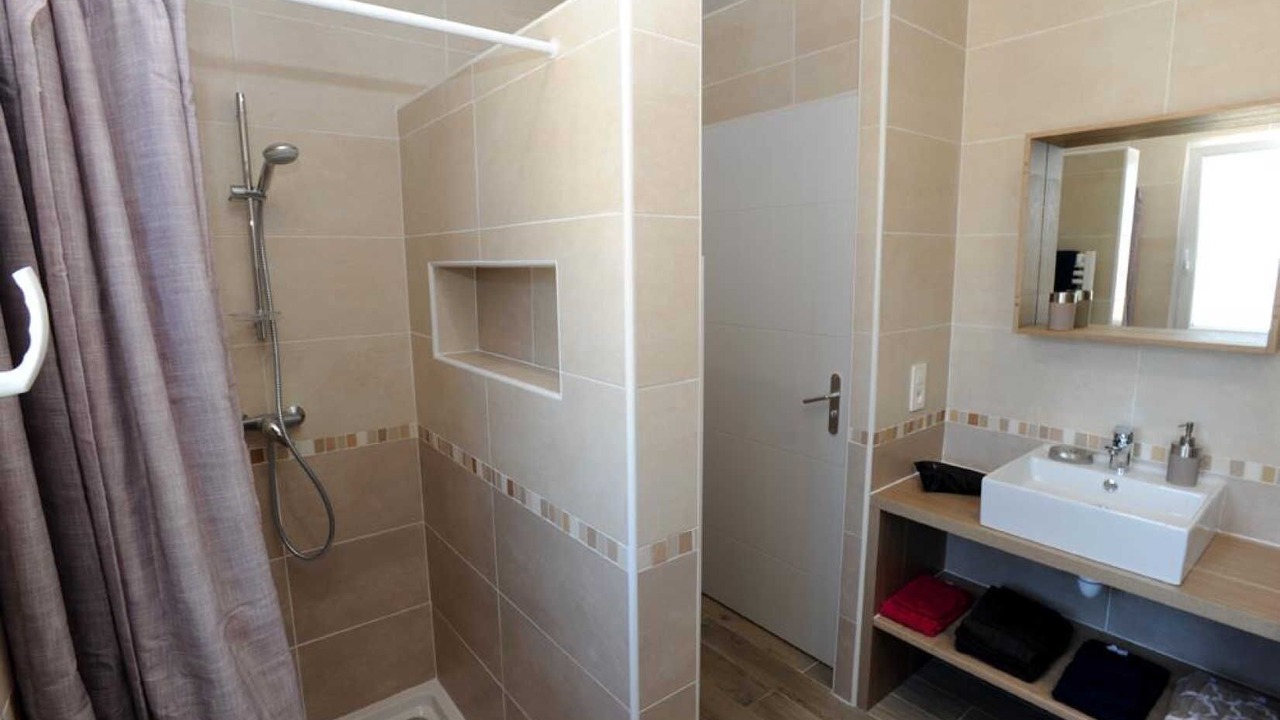 Photo of Bathroom in Villelongue-dels-Monts