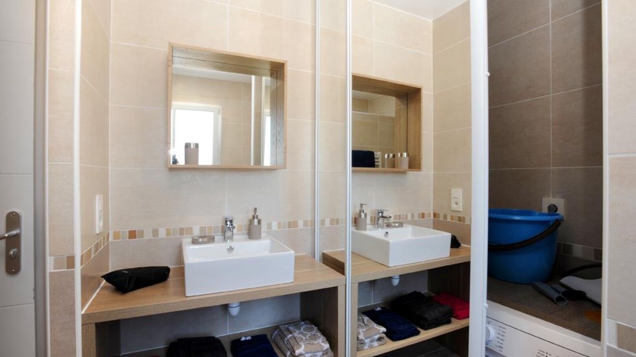 Photo of Bathroom in Villelongue-dels-Monts