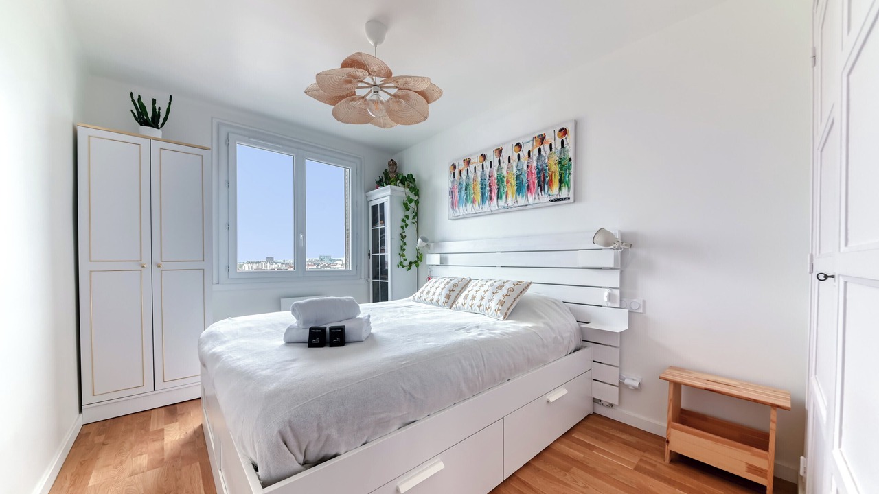 Photo of Bedroom in Lyon City Centre