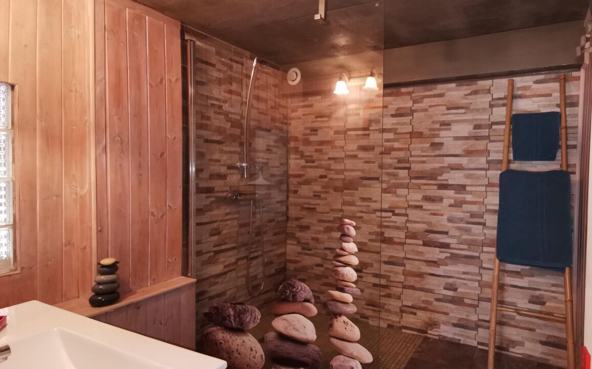 Photo of Bathroom in Pia