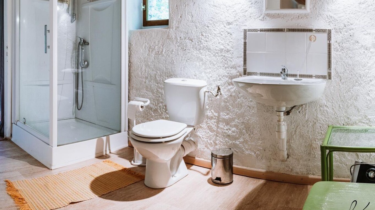 Photo of Bathroom in Coustouges