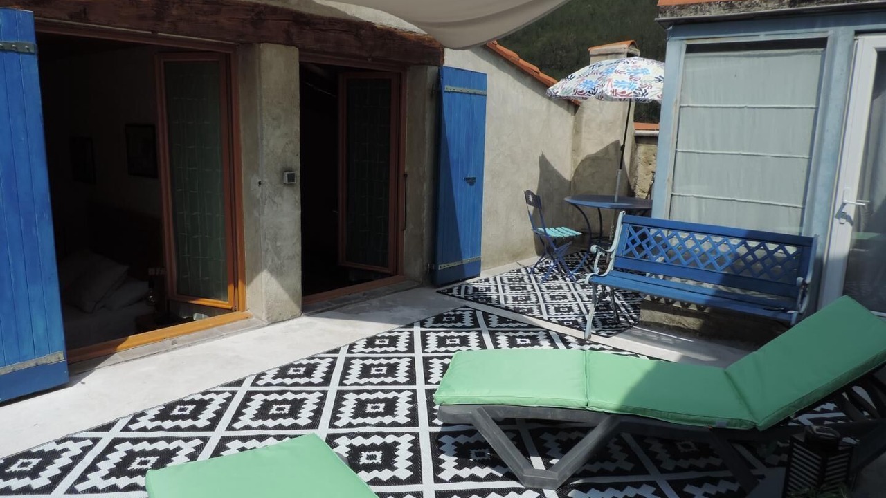 Photo of Patio Balcony in Clara