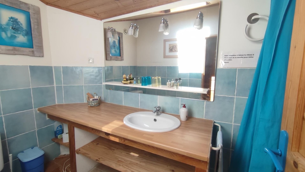 Photo of Bathroom in Clara
