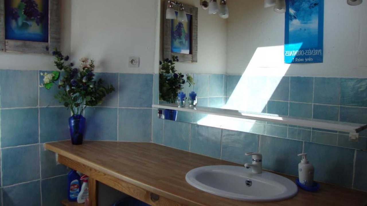 Photo of Bathroom in Clara