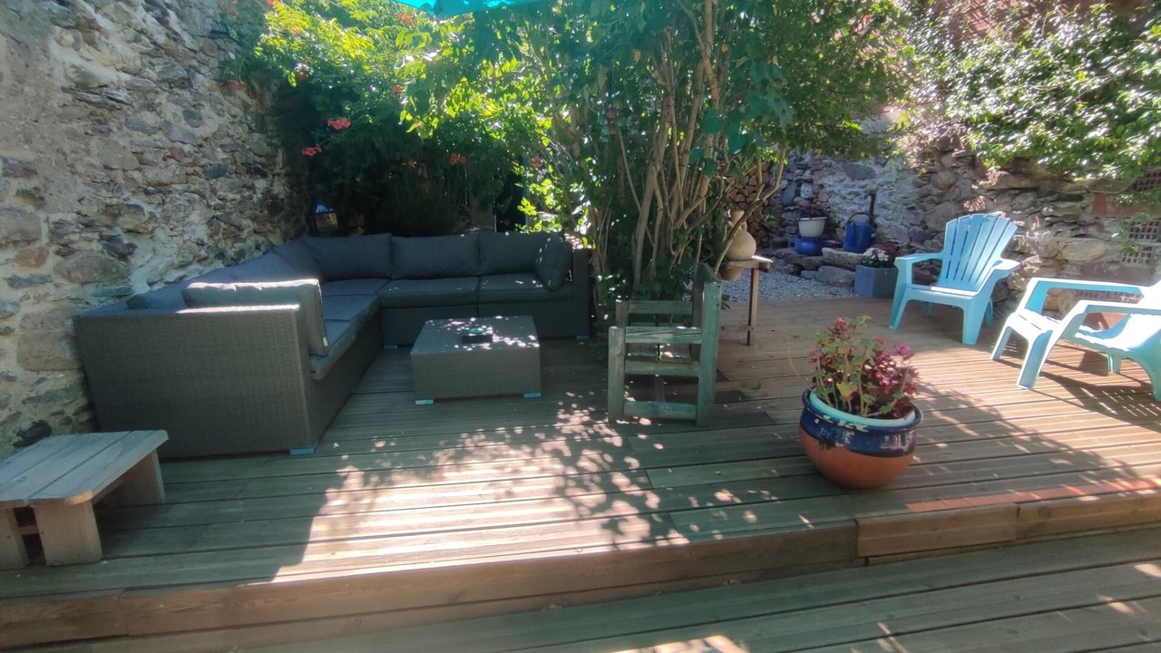 Photo of Patio Balcony in Clara