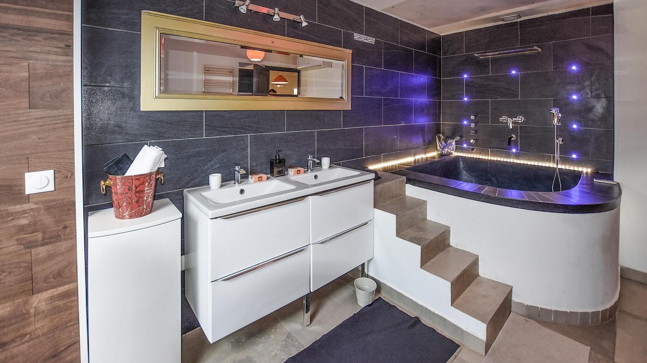 Photo of Bathroom in Jonquieres