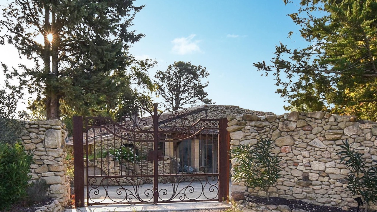 Photo of Others in Jonquieres