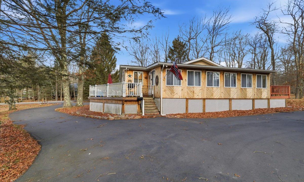 Photo of Outdoor in Briar Crest Woods