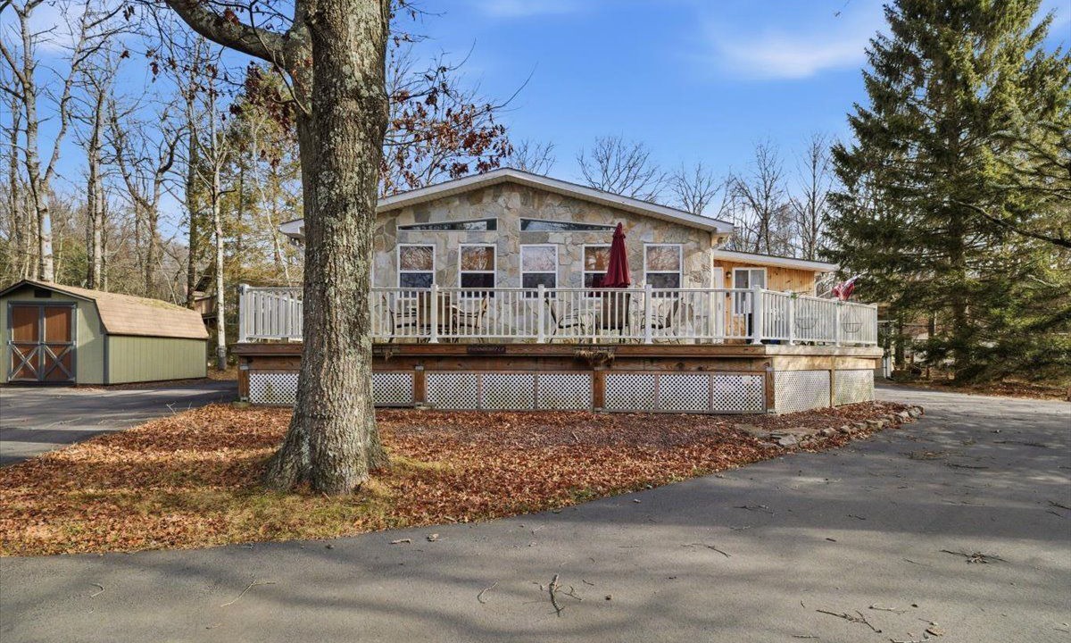 Photo of Patio Balcony in Briar Crest Woods