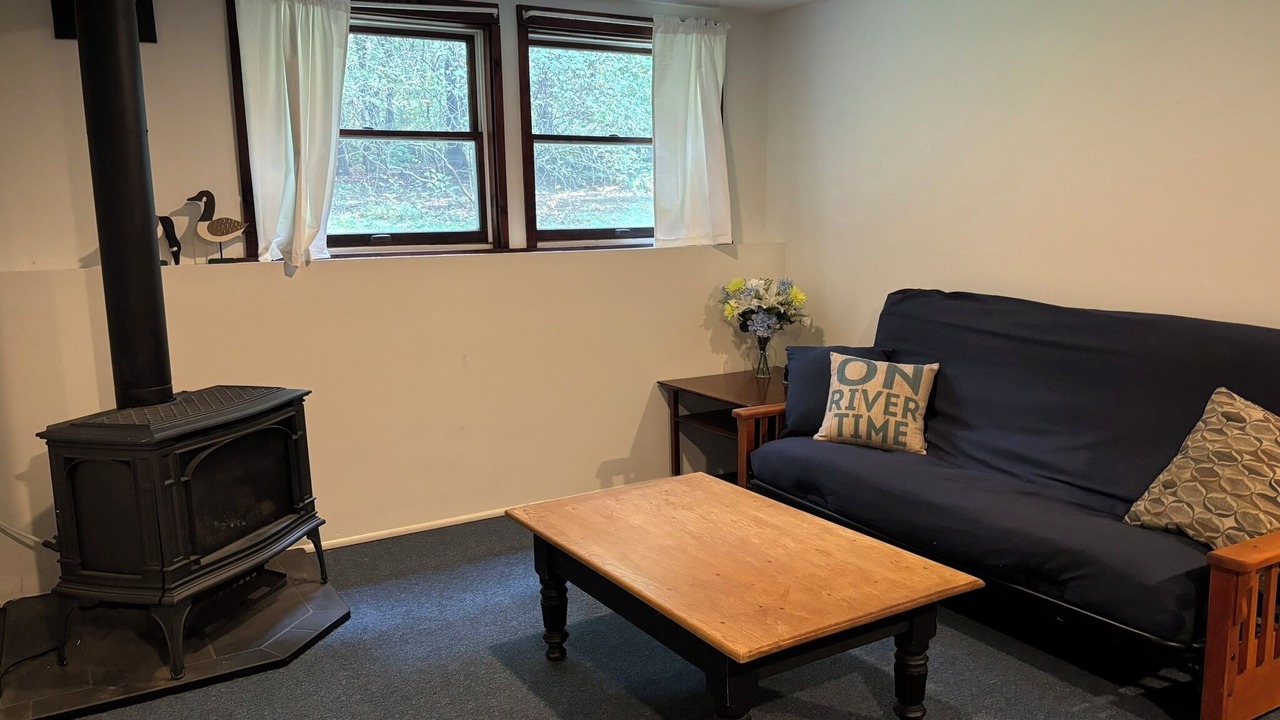 Photo of Livingroom in Clayton