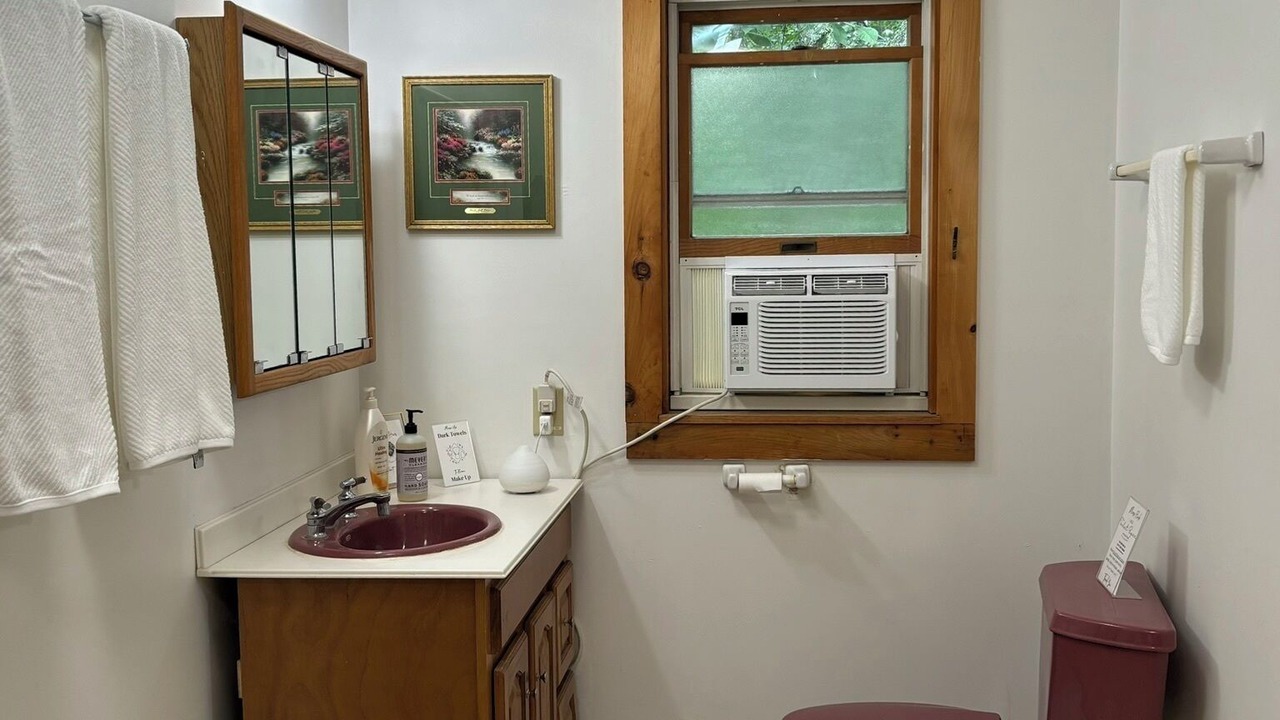 Photo of Bathroom in Clayton