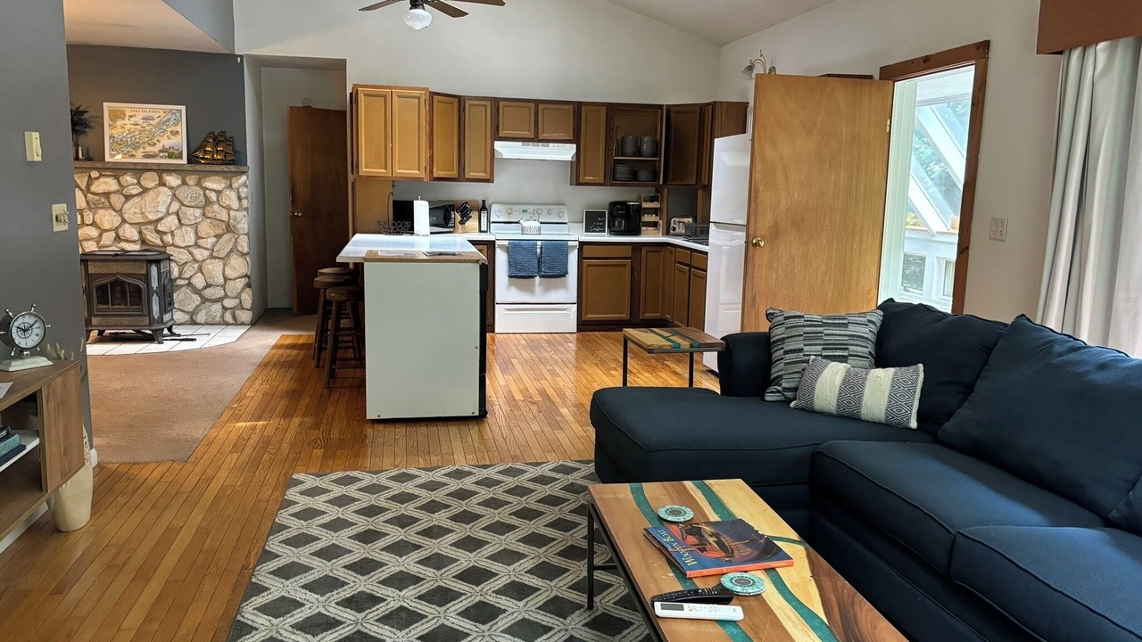 Photo of Livingroom in Clayton