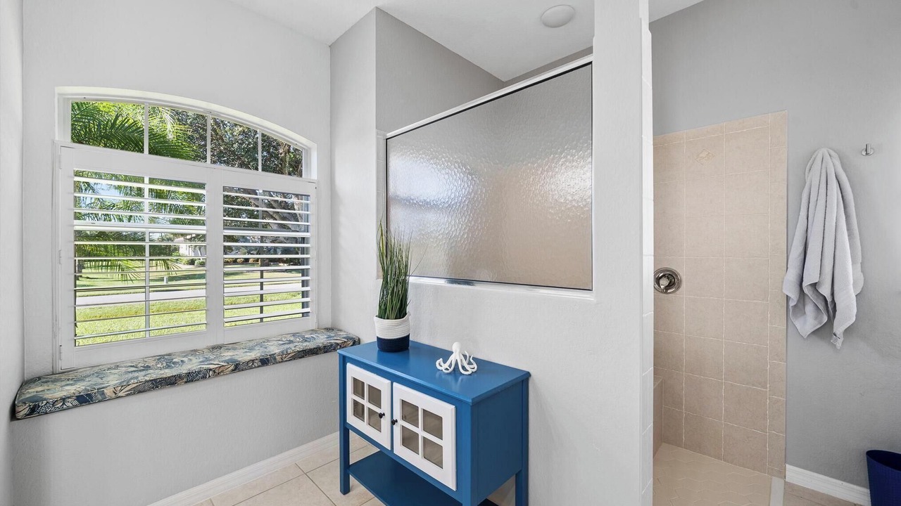 Photo of Bathroom in Long Meadow