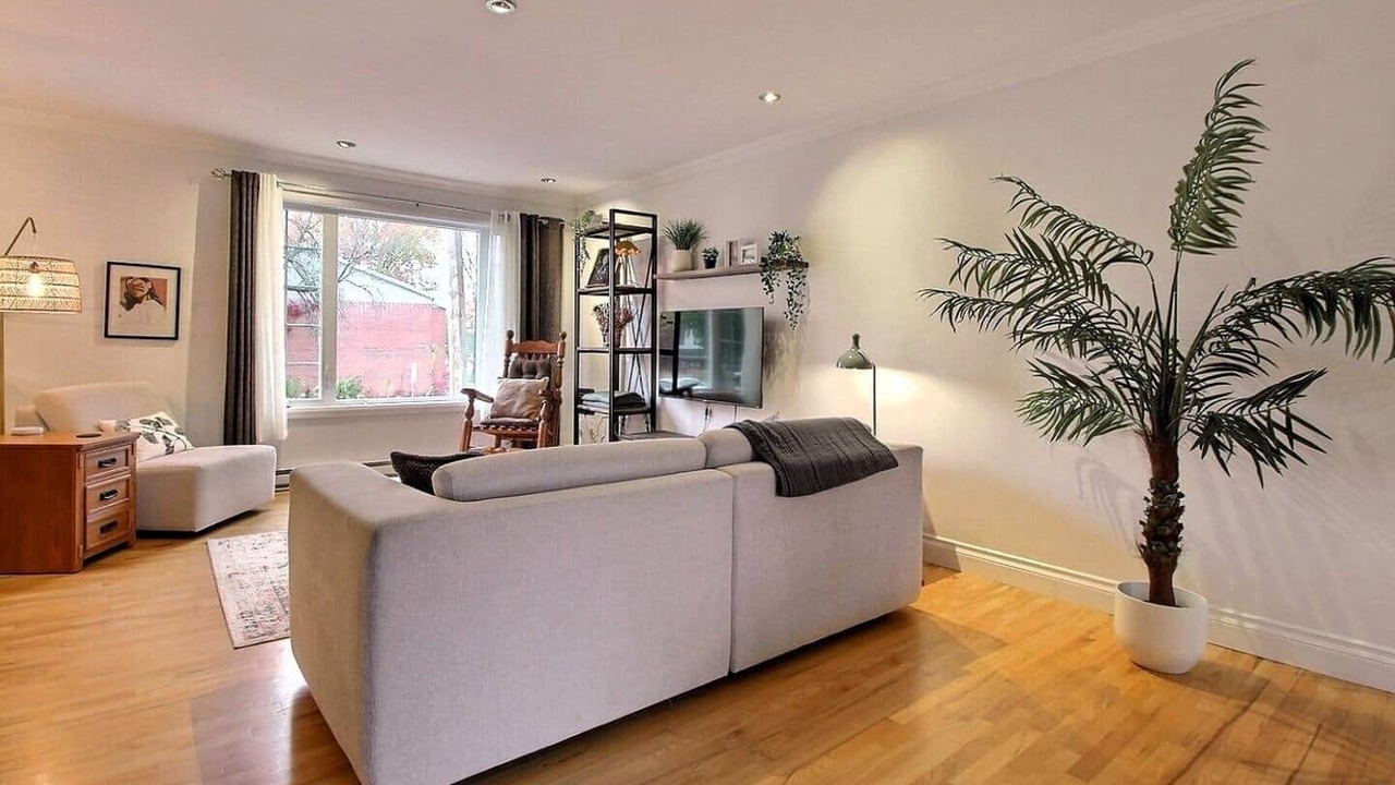 Photo of Livingroom in Pointe-de-Sainte-Foy