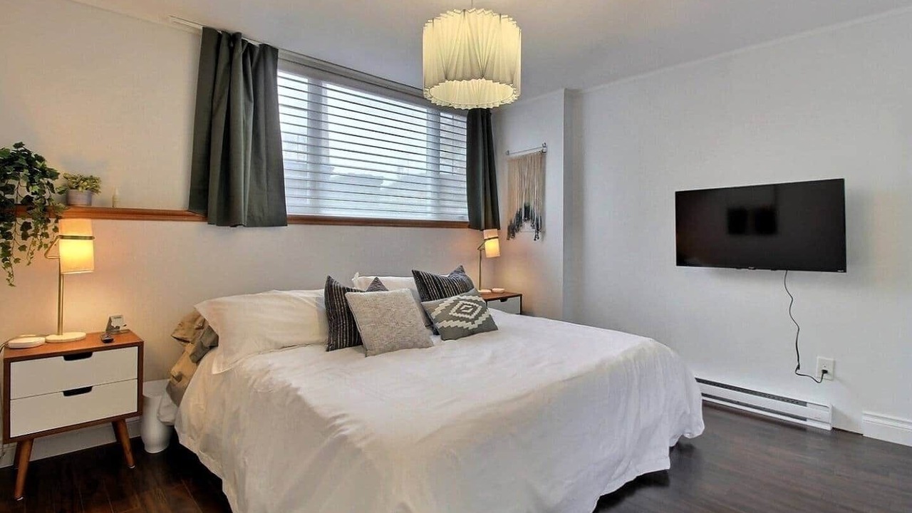 Photo of Bedroom in Pointe-de-Sainte-Foy