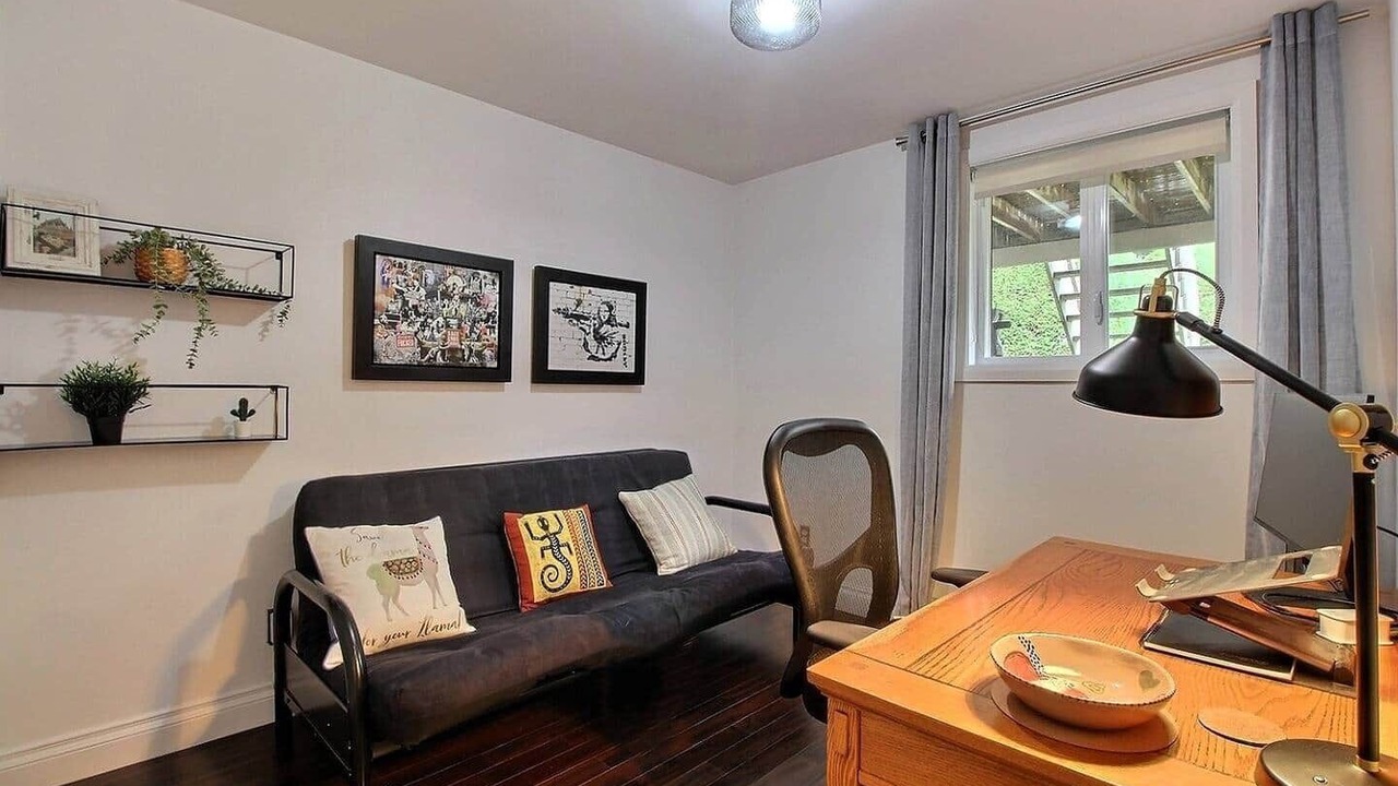 Photo of Livingroom in Pointe-de-Sainte-Foy