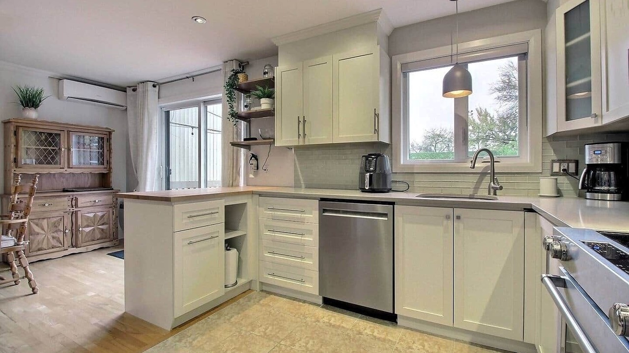 Photo of Kitchen in Pointe-de-Sainte-Foy
