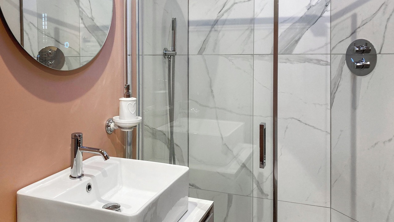 Photo of Bathroom in Llanddewi Brefi